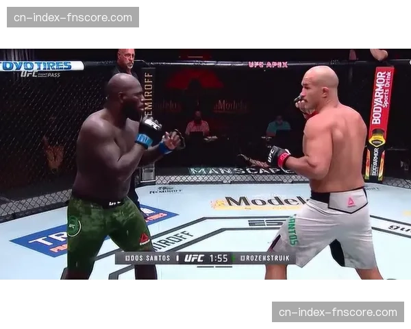 “黑野兽”刘易斯与“苏里南大炮”罗森斯特鲁克确认在UFC Fight Night头条相遇